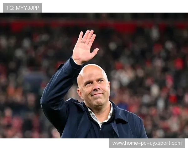 利物浦门前混战中抢点制胜,关键时刻展现强大团队精神 利物浦门前混战中抢点制胜,关键时刻展现强大团队精神