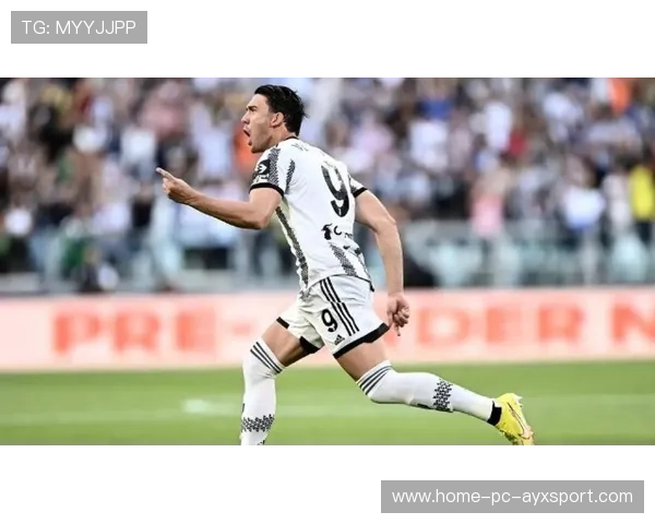 尤文伊令底线突破后横敲助攻令人惊叹,足球艺术的完美展现 尤文伊令底线突破后横敲助攻令人惊叹,足球艺术的完美展现