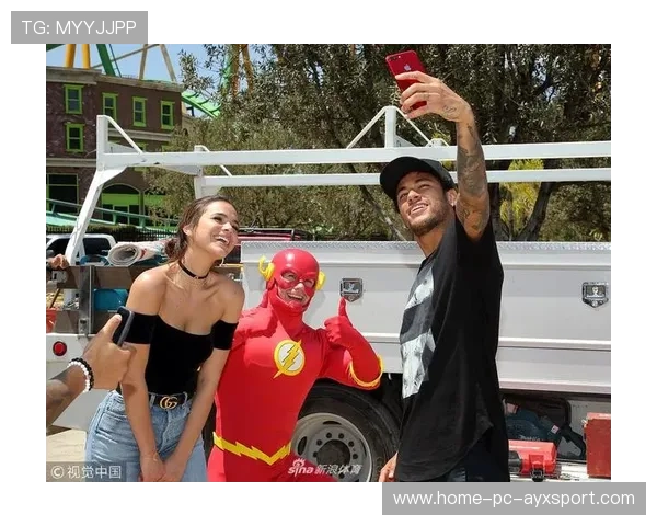 内马尔被拍与流行歌手亲密互动画面引猜测