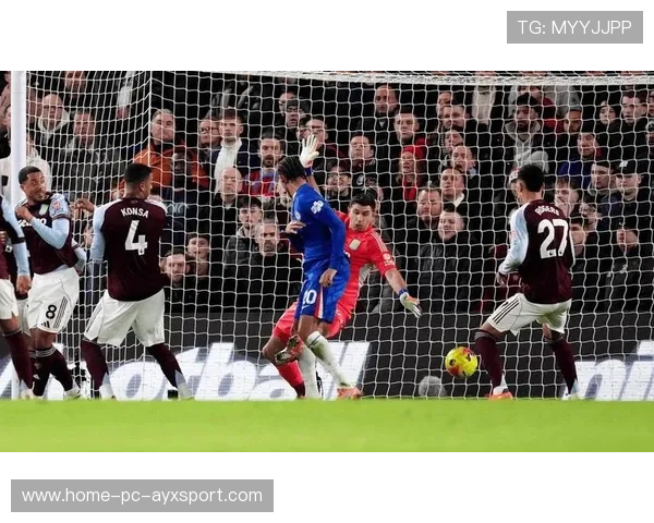 维拉沃特金斯边路突破补射制胜：如何改变比赛的命运